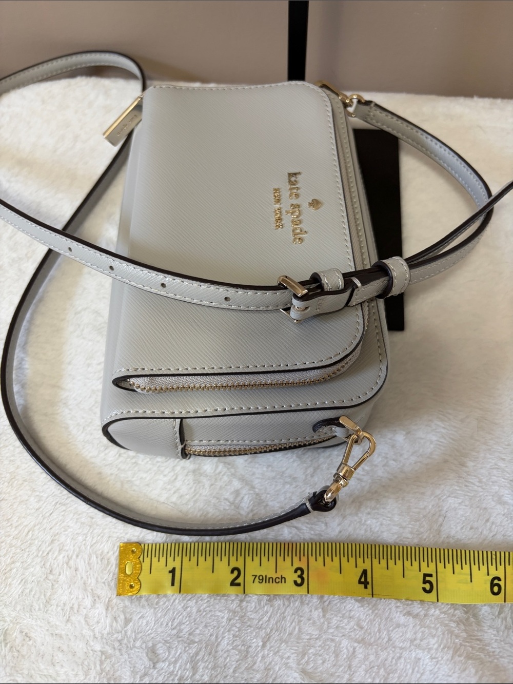 kate spade gray saffiano crossbody camera bag with gold hardware - Picture 9 of 10
